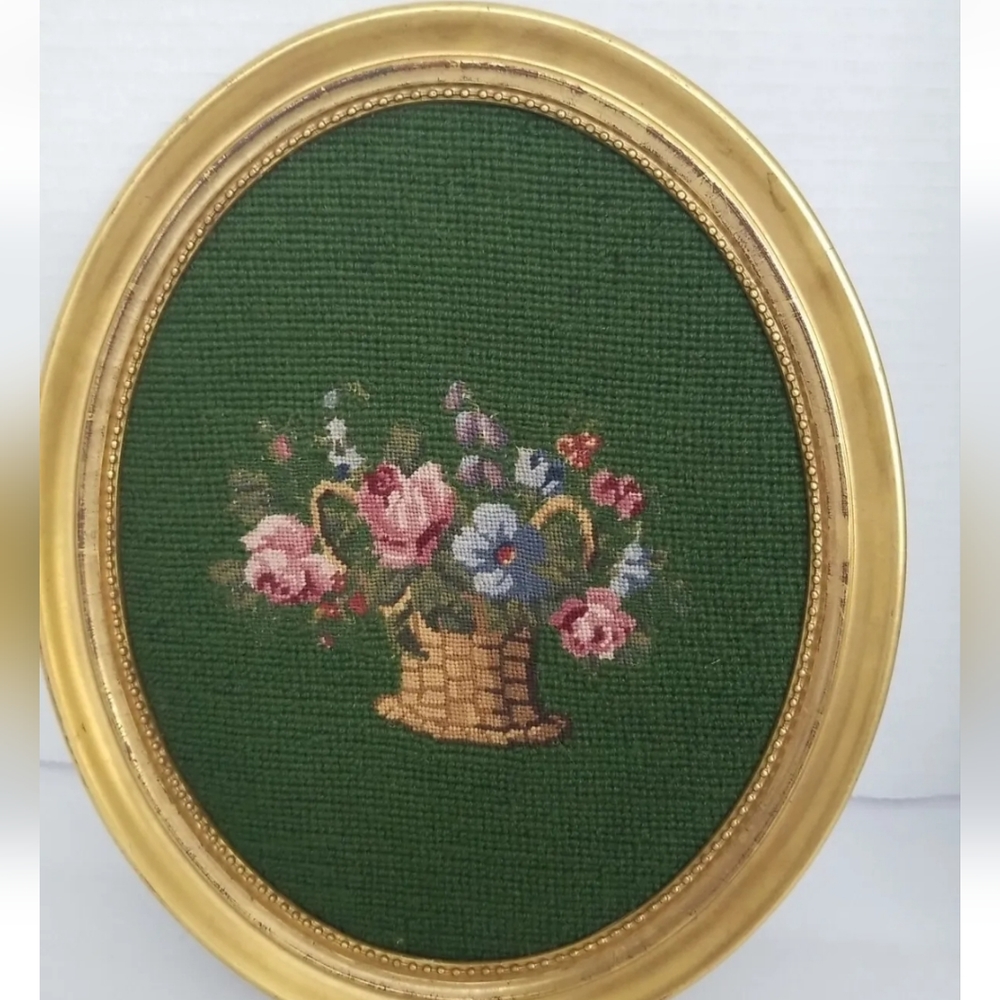 VINTAGE OVAL NEEDLEPOINT  . PRETTY FLORAL NEEDLEPOINT FRAMED.ESTATE